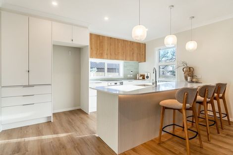 Photo of property in 70b Heretaunga Square, Silverstream, Upper Hutt, 5019