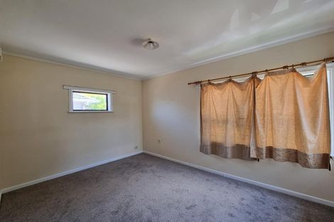 Photo of property in 10 Orakau Road, Mangere East, Auckland, 2024