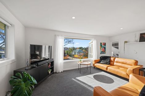 Photo of property in 198 Centaurus Road, Saint Martins, Christchurch, 8022