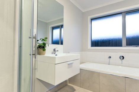 Photo of property in 2 Meachem Road, Chartwell, Hamilton, 3210