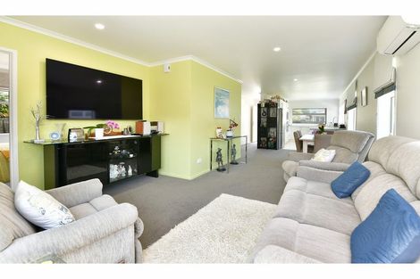 Photo of property in 19a Forest Glen, Orewa, 0931