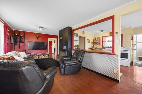 Photo of property in 1/2 Kowhai Avenue, Mangere Bridge, Auckland, 2022