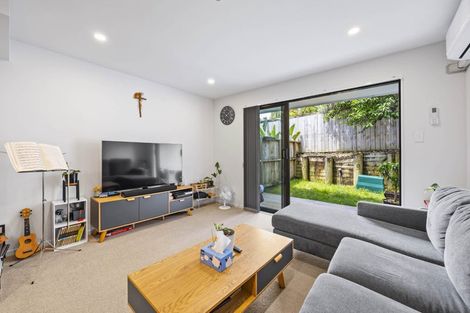 Photo of property in Rf202b, 16/18 Hewlett Road, Massey, Auckland, 0614