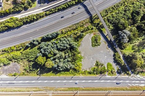 Photo of property in 252 Main Road South, Raumati South, Paraparaumu, 5032