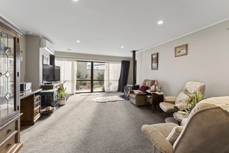 Photo of property in 8f Mckellar Court, Cromwell, 9310