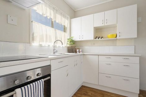 Photo of property in 23 Clemow Road, Fitzroy, New Plymouth, 4312