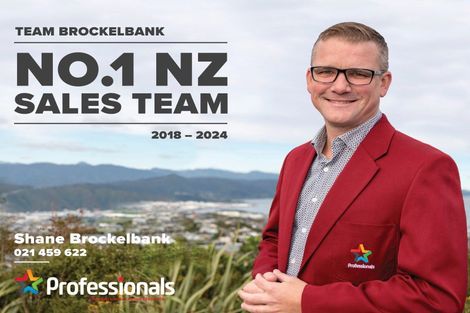 Photo of property in 14 Pinehaven Road, Pinehaven, Upper Hutt, 5019