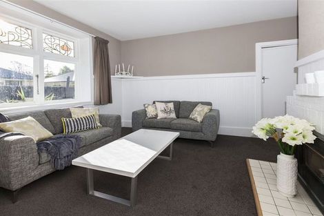 Photo of property in 25 Grassmere Street, Papanui, Christchurch, 8052