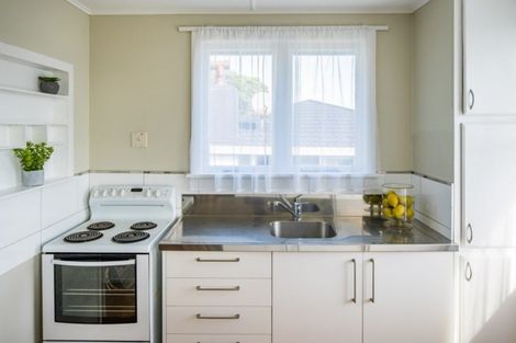 Photo of property in 7 Taupiri Crescent, Titahi Bay, Porirua, 5022