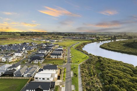 Photo of property in 80b Kahui Parade, Karaka, 2113