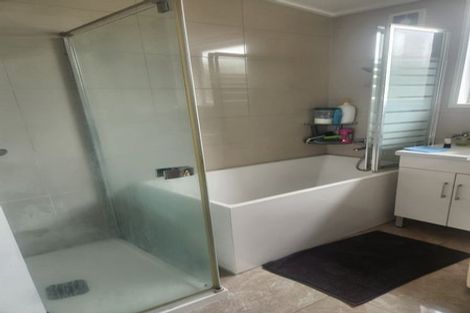 Photo of property in 80 Tiraumea Drive, Pakuranga, Auckland, 2010