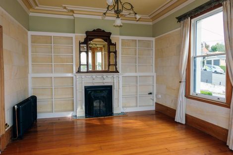 Photo of property in 1 Ure Street, South Hill, Oamaru, 9400