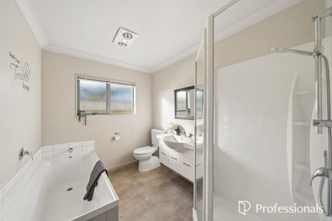 Photo of property in 16 Poppy Watts Grove, Stokes Valley, Lower Hutt, 5019