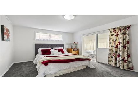 Photo of property in 5 Hutt Road, Manurewa, Auckland, 2102