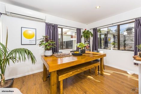 Photo of property in 47a Rehia Road, Massey, Auckland, 0614