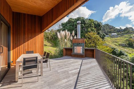 Photo of property in 92 Grange Road, Hahei, Whitianga, 3591