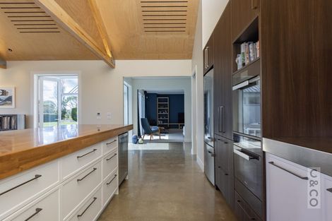 Photo of property in 88 Taupaki Road, Taupaki, 0782