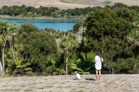 Photo of property in 9 Waipatukahu Lane, Raglan, 3225