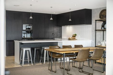 Photo of property in 11/72b Devonport Road, Tauranga, 3110