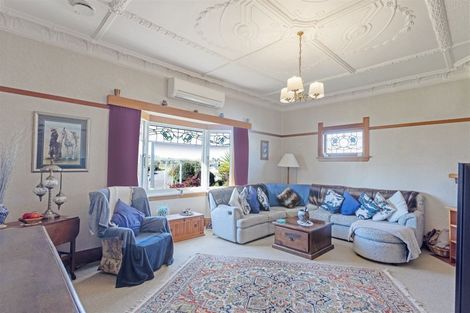 Photo of property in 12 Tavistock Road, Waipukurau, 4200