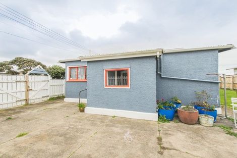 Photo of property in 51 Bamber Street, Castlecliff, Whanganui, 4501