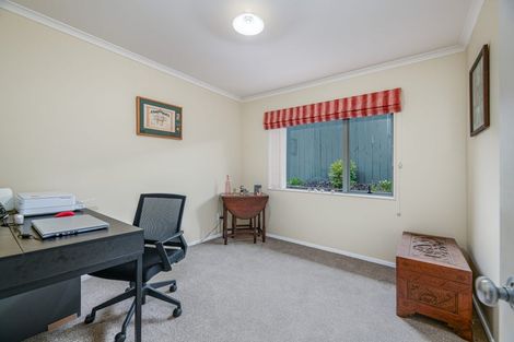 Photo of property in 56 Highfields Terrace, Henderson, Auckland, 0612