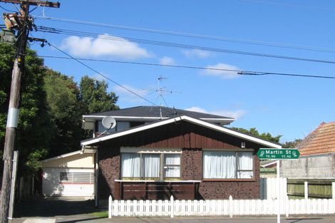Photo of property in 77f2- Martin Street, Wallaceville, Upper Hutt, 5018