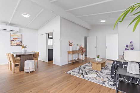 Photo of property in 23 Bellringer Road, Massey, Auckland, 0614
