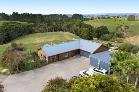 Photo of property in 1389 Highway 22, Pukekawa, Tuakau, 2696