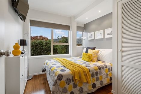 Photo of property in 2/1 Serrita Avenue, Sunnyhills, Auckland, 2010