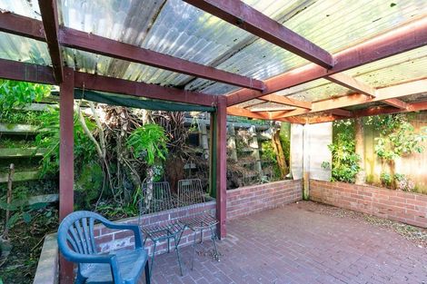 Photo of property in 31 Link Road, Newlands, Wellington, 6037