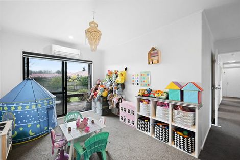 Photo of property in 27 Halcione Close, Flagstaff, Hamilton, 3210