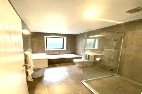 Photo of property in 8 Waitai Lane, Newlands, Wellington, 6037