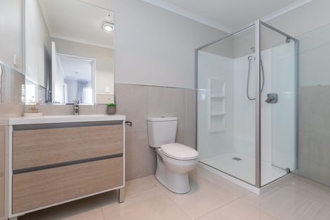 Photo of property in 14 Manutewhau Road, Massey, Auckland, 0614