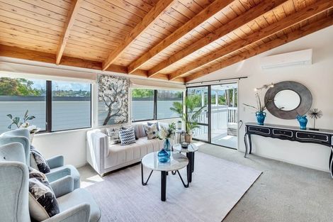 Photo of property in 34 Oaktree Avenue, Browns Bay, Auckland, 0630