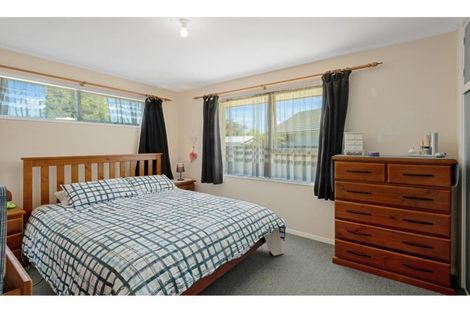 Photo of property in 68 Oakhampton Street, Hornby, Christchurch, 8042