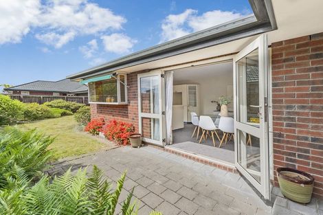 Photo of property in 128 Yaldhurst Road, Sockburn, Christchurch, 8042