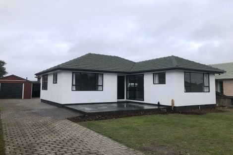 Photo of property in 10 Larch Place, Casebrook, Christchurch, 8051