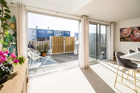 Photo of property in 27/31 Reynolds Place, Papamoa Beach, Papamoa, 3118