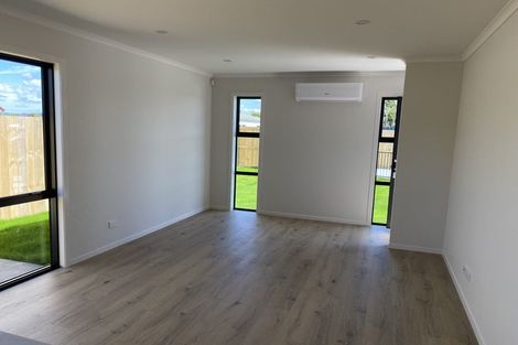 Photo of property in 27u2 Norman Street, Nawton, Hamilton, 3200