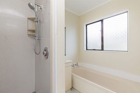 Photo of property in 17 Cathie Place, Karori, Wellington, 6012