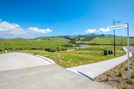 Photo of property in 102 Omahina Street, Raglan, 3225