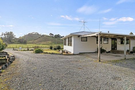 Photo of property in 67 Ongo Road, Hunterville, 4730