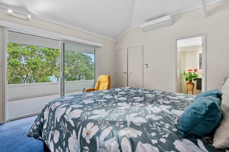 Photo of property in 59 Pohutukawa Avenue, Shelly Park, Auckland, 2014
