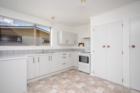 Photo of property in 9 Mcphee Street, Dannevirke, 4930