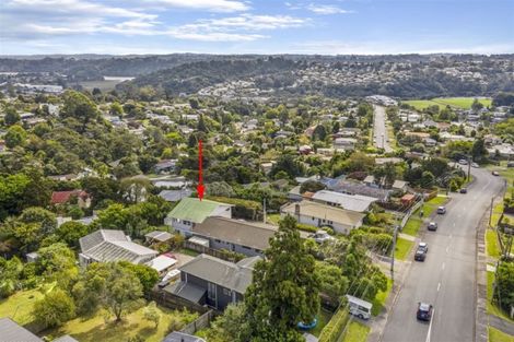 Photo of property in 2/16 Stanley Road, Glenfield, Auckland, 0629