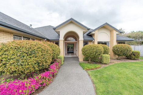 Photo of property in 17 Raungawari Drive, Huntington, Hamilton, 3210
