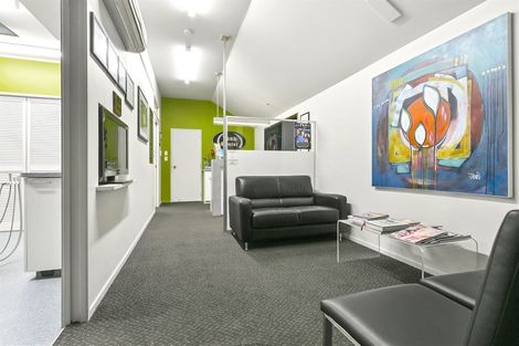 Photo of property in 14 Hastings Road, Mairangi Bay, Auckland, 0630