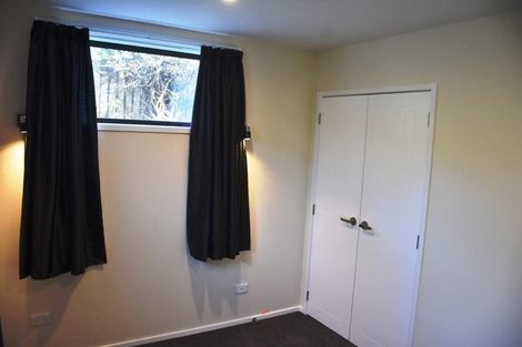 Photo of property in 1/2 Grenadine Place, Unsworth Heights, Auckland, 0632