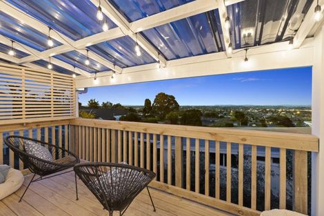 Photo of property in 2/1 Routly Avenue, Pukekohe, 2120